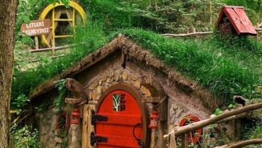 Hobbit Evleri İle Masal Diyarı Olan: Kartepe - Ormanya