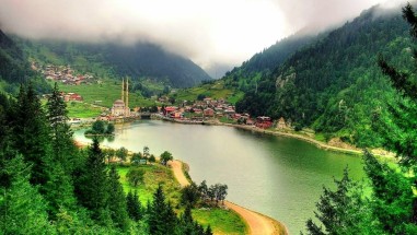 Karadeniz'in Gizli Cennetleri: Doğa ve Tarihle Dolu Keşifler